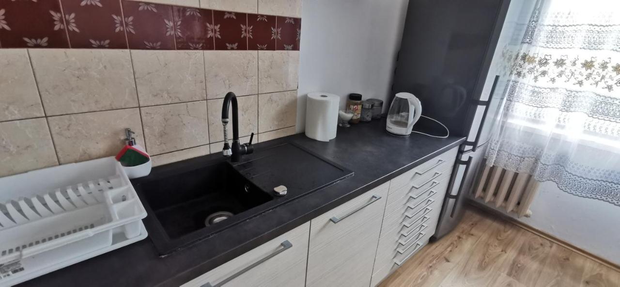 Kawalerka Z Balkonem 27 Appartamento Częstochowa Esterno foto